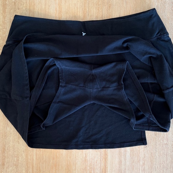 Old Navy Powersoft Skort - Picture 3 of 6